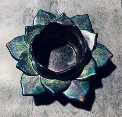 Lotus Flower Tealight Candleholder